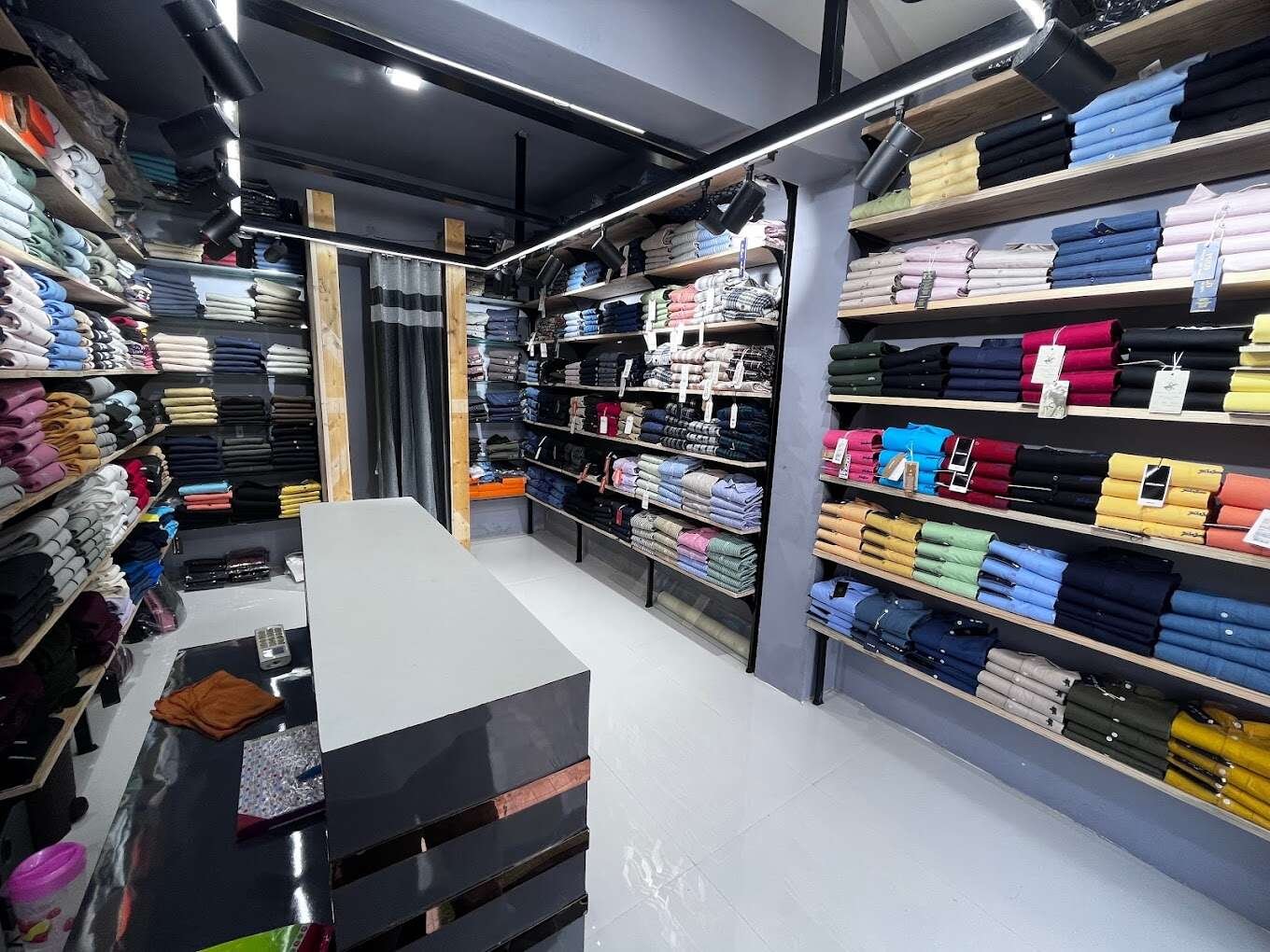 Conquer clotheing ( Best Mens wear óutlet )